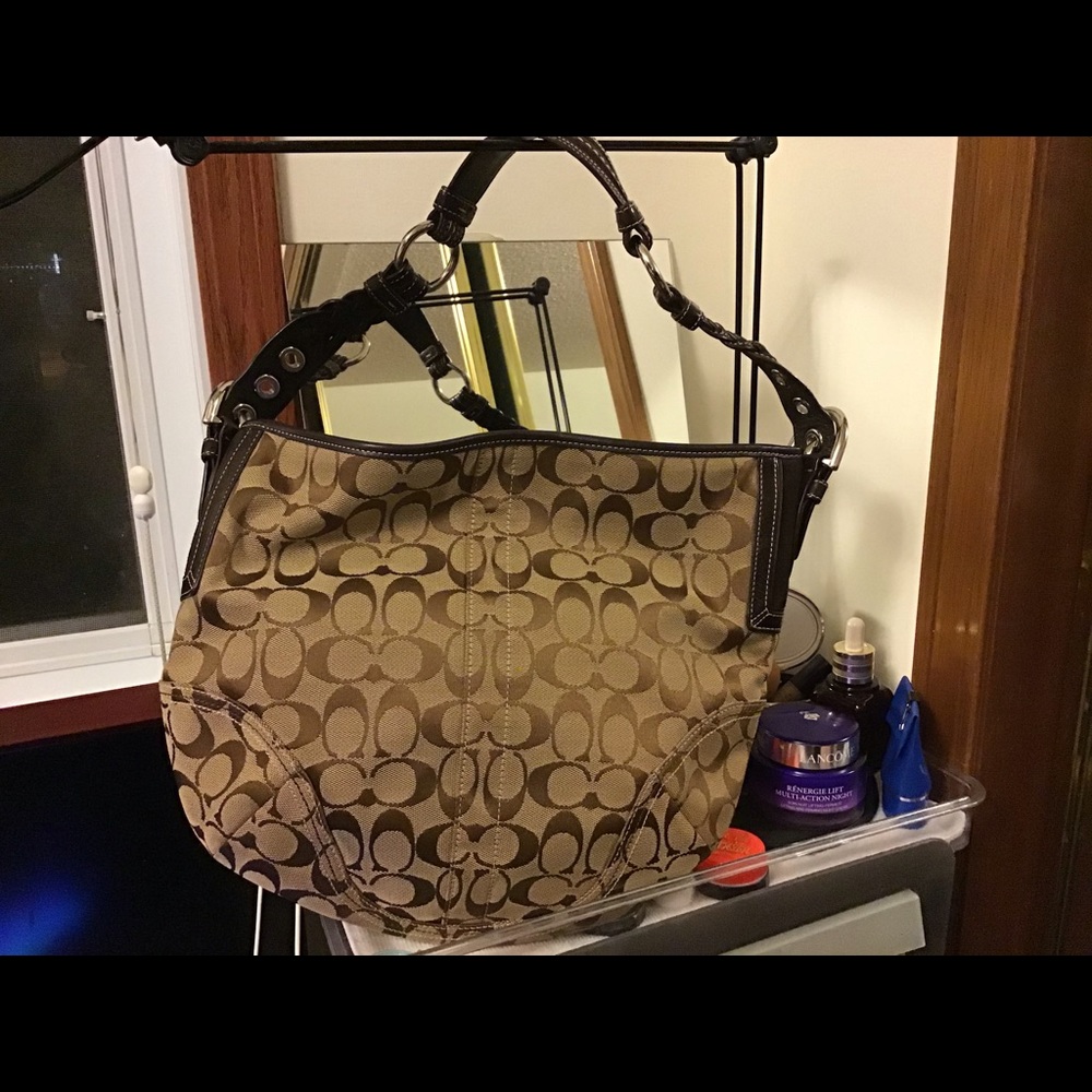Handbag